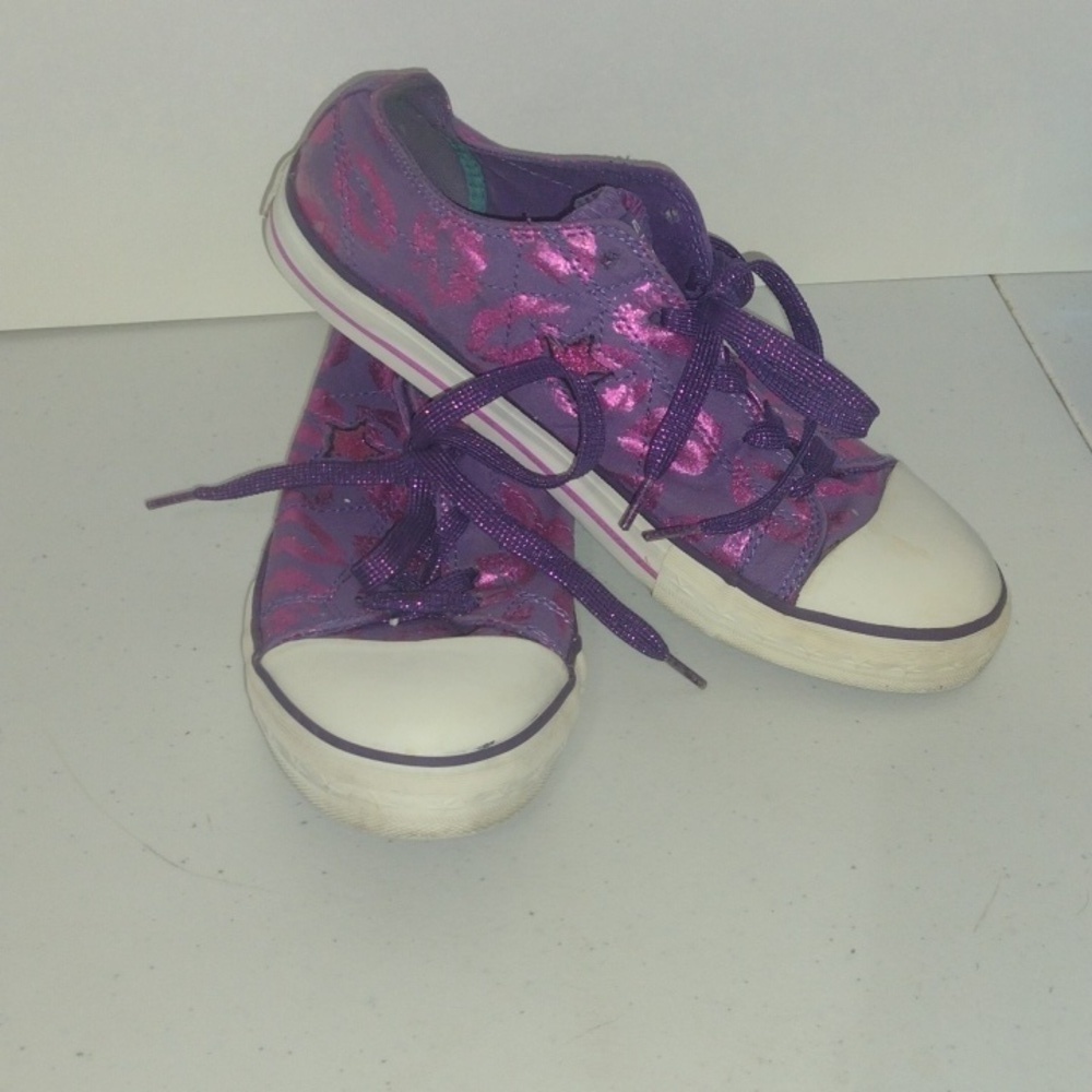 Converse One Star Girls Junior 6 Shimmer Pink Lips on Purple Low Chucks Sneakers